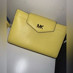 Micheal Kors large clutch crossbody